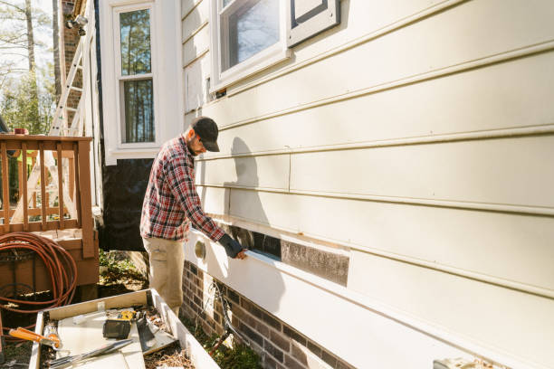 Top rated local Storm Damage Siding Repair specialists in Albion, IL